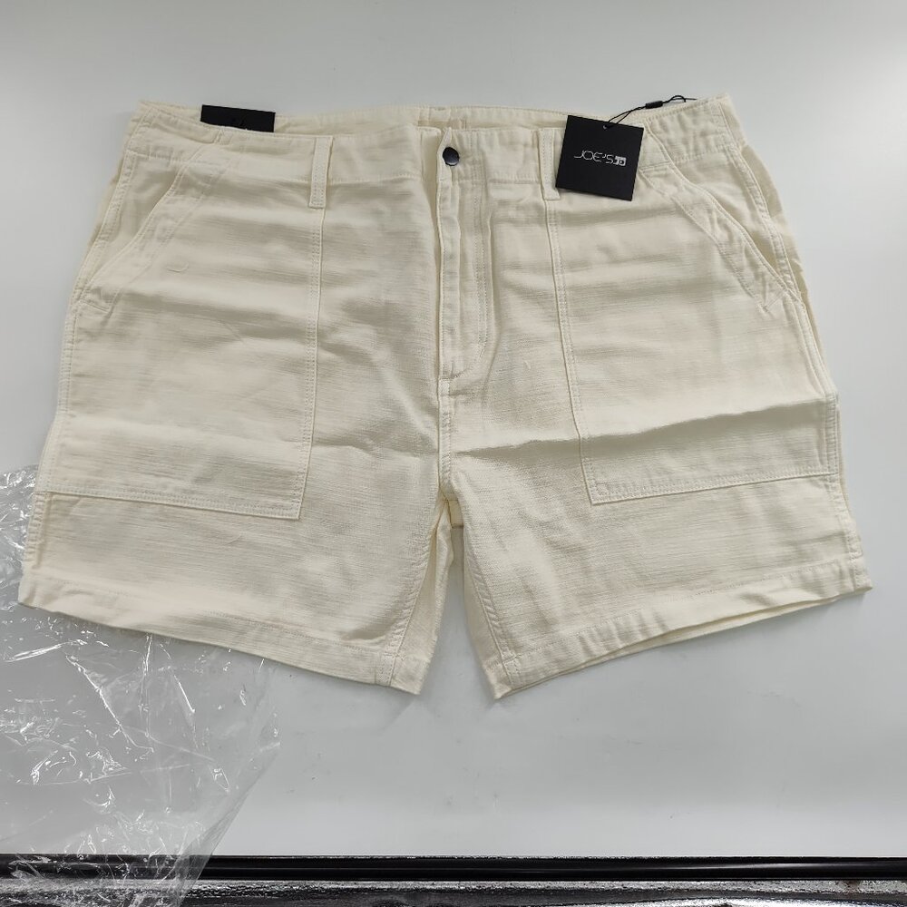 Joe's Jeans Fatigue Short Size 42 Color Chalk                 P#30@CMK